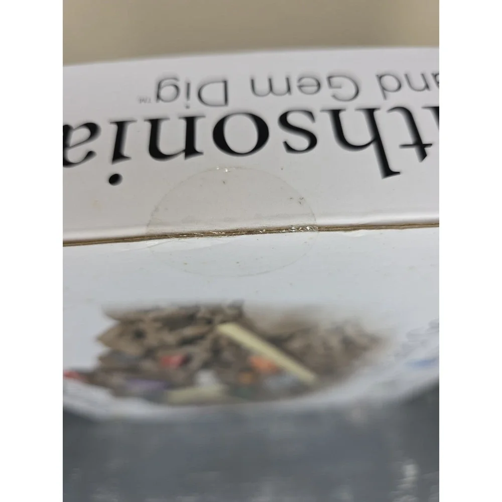 New Smithsonian 52046 Rock And Gem Dig Kit 2019‎